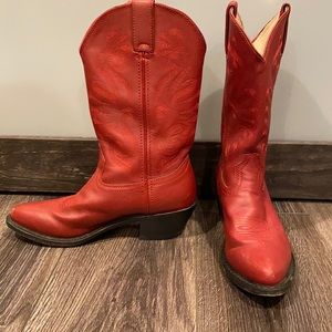 Red Durango cowboy boots